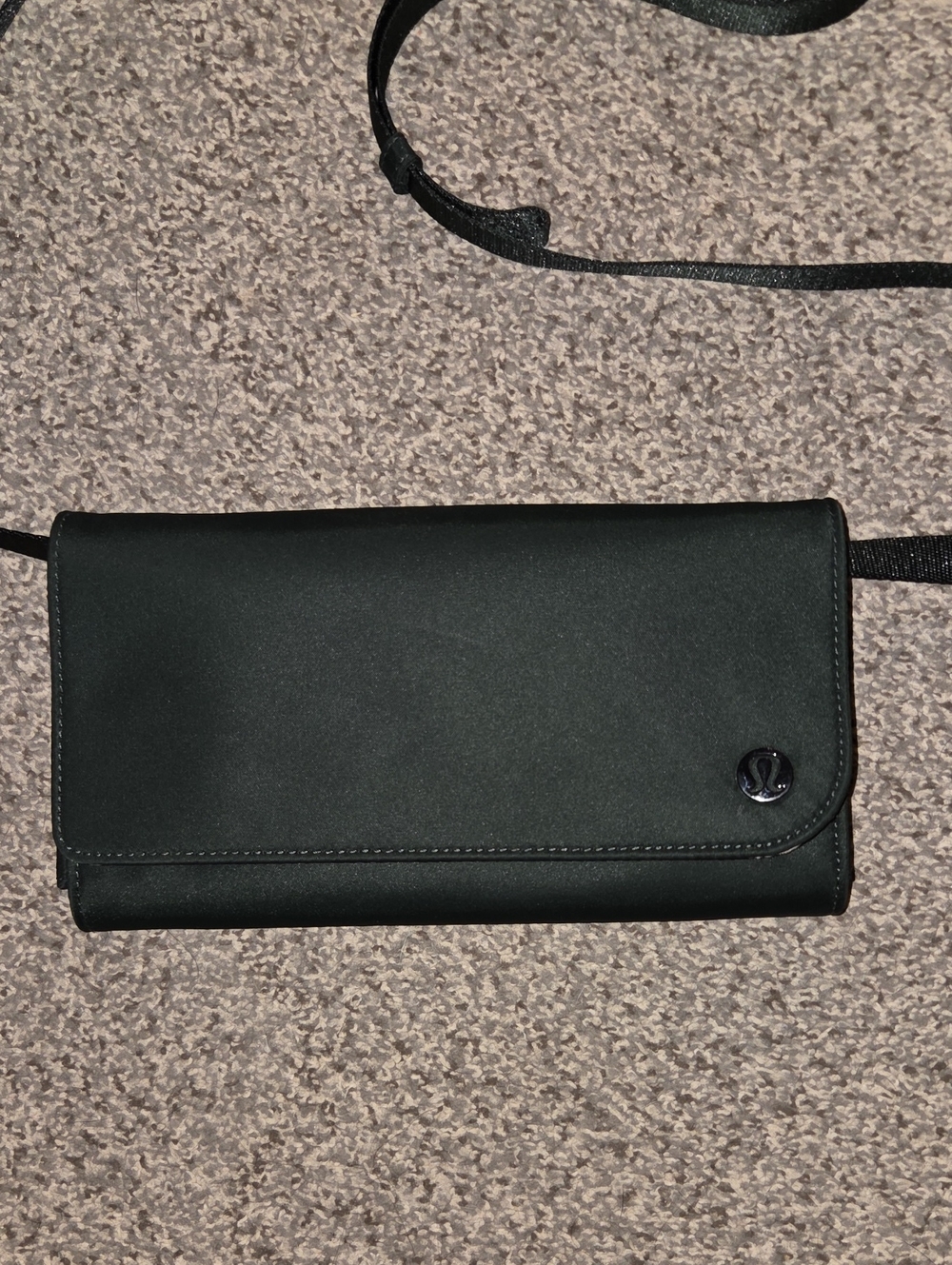 Lululemon Wallet Clutch Crossbody - Picture 2 of 10